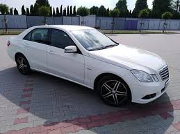 Był to model klasa c sportcoupé, który pozwolił mercedesowi zaznaczyć swoją obecność w segmencie c jako odpowiedź na bmw serii 3 compact. Mercedes E Class E 200 Manual W212 Used Search For Your Used Car On The Parking