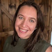 Lisa Roser's Instagram, Twitter & Facebook