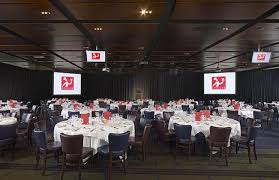 The menu includes four choices of entrees, main courses and desserts, afternoon tea, an extensive wine list and superb views of the mcg and back into the city. Members Dining Room Epicure