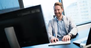 Mit unseren höhenverstellbaren arbeitstischen steht gesundheitsfreundlichem arbeiten nichts mehr im weg. Der Ergonomische Schreibtisch Das Sollte Er Mitbringen