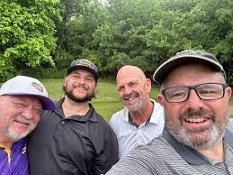 Shelley Brannon's Instagram, Twitter & Facebook