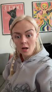 Katniss Everclean woke me up in Chinese