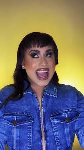 Demetria Dotson's Instagram, Twitter & Facebook