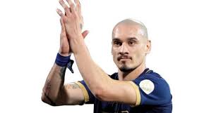 هل يشارك مايكون في ديربي العاصمة النصر يجيب thumbs up