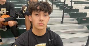 Freshmen impact opening day of Classic at Damien tournament