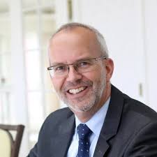 I'm grateful for for a wonderful 18 years of service as Honorary Consul to  the Federal Republic of Germany. Meet the new member of Team Germany,  Florida