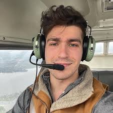 Looking for timebuild partner in Chicago land area to split aircraft costs?