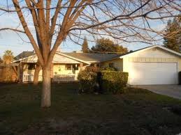 1572 Lowery Porterville Ca Home For Sale Family Living Rooms First Time Home Buyers Home