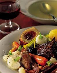 Pot Au Feu A La Provencale Pour 4 Personnes Recettes Elle A Table Recette Recettes De Cuisine Plats Mijotes Recette