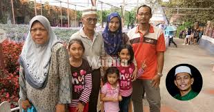 Tanggungjawab bagi isteri untuk bantu suami capai redha allah , didik anak2 kenal allah swt , cinta rasulullah saw. Bila Jadi Isteri Suami Diutamakan Tapi Tanggungjawab Pada Mak Ayah Sampai Bila Bila Mingguan Wanita