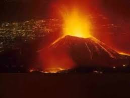 Hundreds were killed in 2002 when the volcano last erupted. B7kcoxwtzzdofm