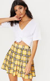 Black And Yellow Skirt Outfit Yellow Check Tennis Side Split Skirtchannel Some Seriously Preppy Princess Vibes With This Tennis In 2020 Yellow Plaid Skirt Tennis Skirt Outfit Plaid Skirt Outfit