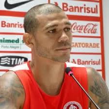 Nilton é pai novamente. Gabriel não espera dia 19 e antecipa nascimento