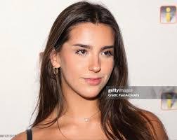 Juliette Snyder's Instagram, Twitter & Facebook