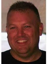 Daniel Rife's Instagram, Twitter & Facebook