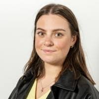 Katie Easton's Instagram, Twitter & Facebook