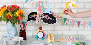 Voici donc plus de 30 idées de jeux / animations classés par thèmes. Animation Mariage Occuper Les Enfants Le Jour J La Boutique Un Beau Jour