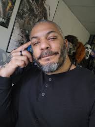 Ugh, being sick sucks.😭 How was your first day of the year? Good I hope.  😎👋🏾♥️