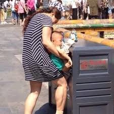 We find most idiot pictures funny, and if we think our followers will like them, we'll include them in a future post. People Doing Funny And Stupid Things On Twitter