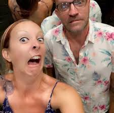 Can I replace broken tailgate part