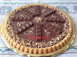 Si presenta inoltre in pratiche porzioni individuali: Crostata Morbida Nutella E Kinder Ricci E Sfizi