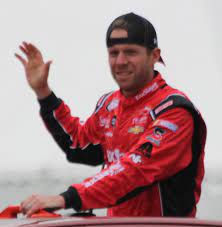 Regan lee smith (born september 23, 1983) is an american professional stock car racing driver and a pit reporter for fox nascar. Regan Smith Net Worth 2018 What Is This Nascar Driver Worth