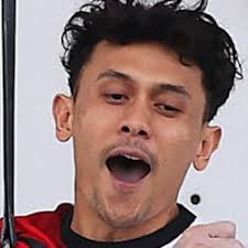 Paris 2024 sport climbing: Triumphant Toby Roberts wins gold as teens reign  supreme in first-ever Olympic men's Boulder & Lead final