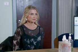 Coronation Street's Lucy Fallon on new storyline: 'It's not going to end well' - Cumnock Chronicle