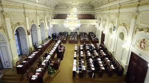 Poslanecká sněmovna tvoří dolní komoru parlamentu české republiky, který je jediným zákonodárným orgánem v zemi. Poslanecka Snemovna Parlamentu Ceske Republiky Novinky Cz