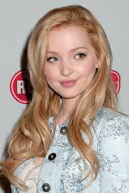 Dove Cameron S Hairstyles Hair Colors Steal Her Style Dove Cameron Dove Cameron Style Her Style
