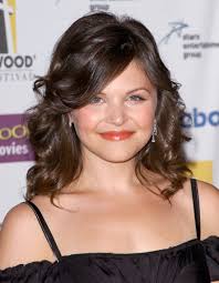 The texture is an important trick to diffuse the roundness, and the length—because it's hitting well above the eye. 60 Cool Hairstyles To Flatter Round Faces Top Haircuts For Round Faces