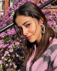 Dewy, sunkissed makeup look