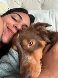 Life lately in pixels— no context, just vibes 💐🧖🏽‍♀️💅🏽🩶👙🐠☘️🐶  🏋🏻‍♀️