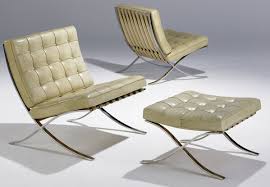 This version uses the same stitching and materials in order to perfectly replicate the original. Vintage Furniture Real Or Fake Mies Van Der Rohe S Barcelona Chair The Jetsetrnv8r