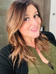 Rebecca Petner (@rebeccapetnertv) • Facebook