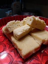 1 cawan gula pasir 1 cawan serbuk koko 1 cawan minyak masak 1 cawan susu cair 1/2 cawan susu pekat manis 1 1/4 cawan tepung gandum 1 sudu kecil baking tutup acuan dengan aluminium foil supaya wap tidak masuk ketika mengukus. Resepi Kek Butter Kukus 4 Bahan Mudah Sedapnya Bidadari My