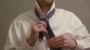 How to tie a tie gif. How To Tie A Tie Gif Edition Senor Gif Pronounced Gif Or Jif