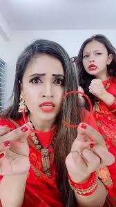 Daisy Melenini Official