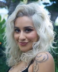 Lucy Pratt's Instagram, Twitter & Facebook