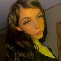 Tessa Roth's Instagram, Twitter & Facebook