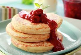 Une Recette De Pancake Vraiment Facile A Realiser Et L Ajout Du Yaourt Apporte Un Moelleux Incomparable Les America En 2020 Recette Recettes De Pancake Recette Facile