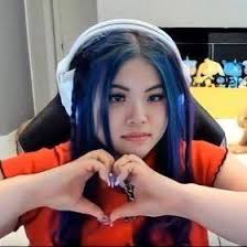 felifun (not canon/rairship)(yhs funneh not kat)(peak yuri)