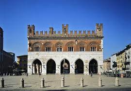 Dec 31, 2018 · this page was last edited on 31 december 2018, at 22:25. Piacenza Bilder Fotogalerie Von Piacenza Hochwertige Sammlung