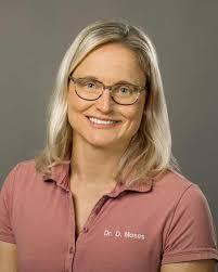 Dr. med. Doris Moses, Hausarzt