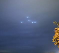 Moradores de Búzios avistam objetos voadores não identificados — RC24H