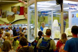 (Pics) St. Joseph Dairy Princess Gets Likeness Carved At MN Fair