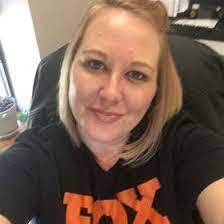 Amanda Scribner's Instagram, Twitter & Facebook