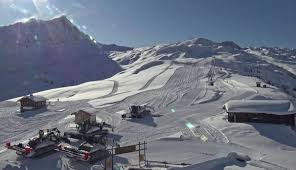Here you can see the latest view from 4 live webcams in the destination of les contamines montjoie, france. Pre Ouverture Des Contamines Montjoie Ce Week End