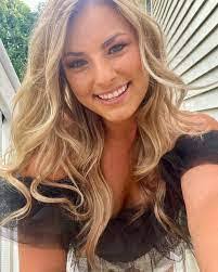 Kristen Krull's Instagram, Twitter & Facebook