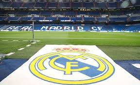 أعلن الموقع الرسمي لنادي ريال مدريد أنه بعد صدور اختبار فيروس كوفيد 19 صباح هذا اليوم إلى توني كروس جائت التحاليل إيجابية و يأتي هذا بعد أن عزل اللاعب نفسه. Ø±ÙŠØ§Ù„ Ù…Ø¯Ø±ÙŠØ¯ ÙŠØ·Ù„Ù‚ ÙØ±ÙŠÙ‚Ø§ Ù„Ù„Ø³ÙŠØ¯Ø§Øª Ù„Ù„Ù…Ø±Ø© Ø§Ù„Ø£ÙˆÙ„Ù‰ Ù…Ù†Ø° ØªØ£Ø³ÙŠØ³Ù‡